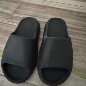 Yeezy Kids Black Slide Sandals